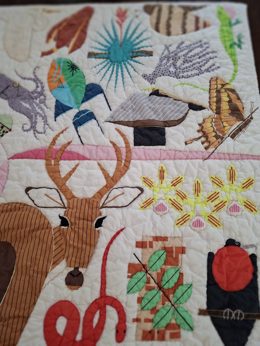 Crate & Barrel Land Of Nod Florida Keys Quilt - Picture 6 of 16